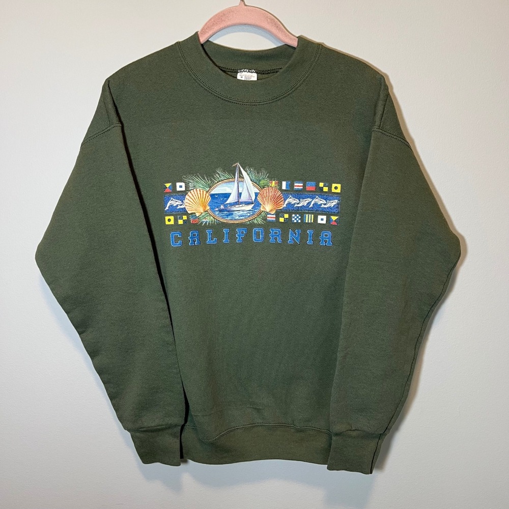 Fruit of the Loom California Sailboat Graphic Sweatshirt Olive Green Medium